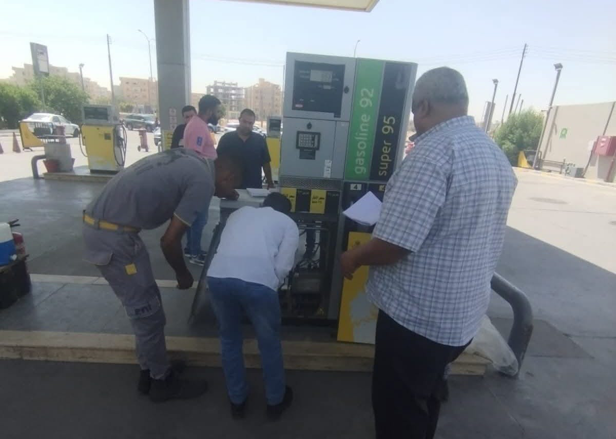 حملة رقابية مفاجئة في بني سويف.. ضبط 81 ألف لتر بنزين 92 غير صالح للتداول